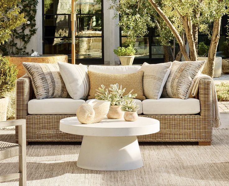 Pottery Barn Outdoor Furniture
